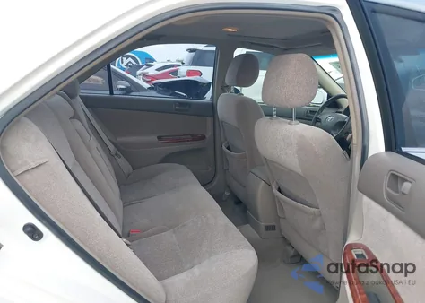 2004 Toyota Camry Le from USA, damaged, VIN JTDBE30K540261028